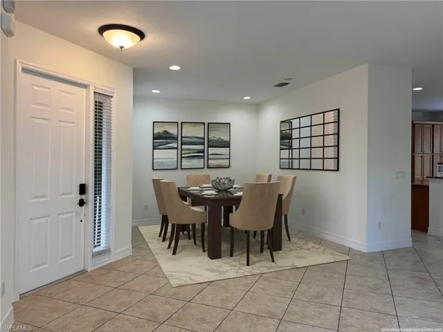 VIRTUALLY STAGED