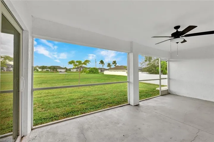 lanai grande con vistas al jardin