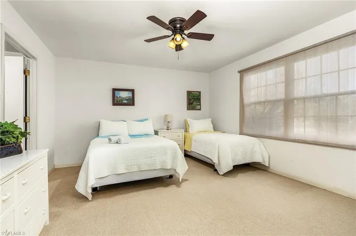 2nd bedroom
