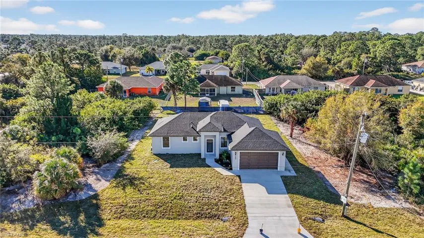 3207 40th St W, Lehigh Acres, Florida 33971