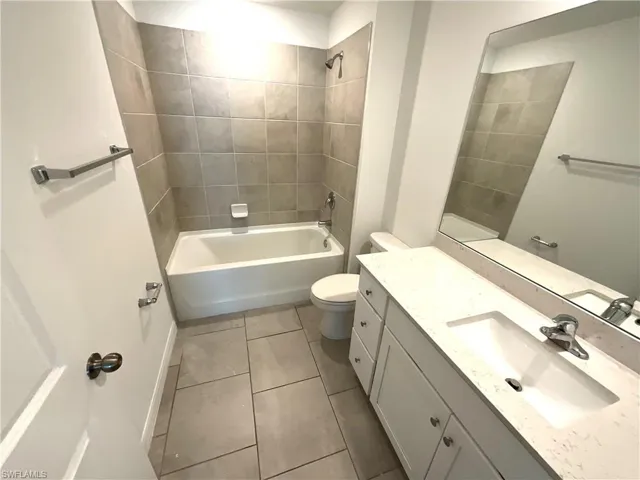 3905  Treasure Oak  WAY, Fort Myers, FL 33905