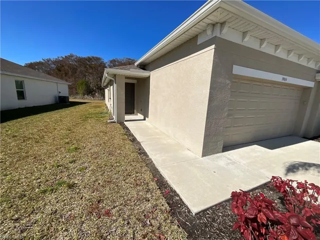 3905  Treasure Oak  WAY, Fort Myers, FL 33905