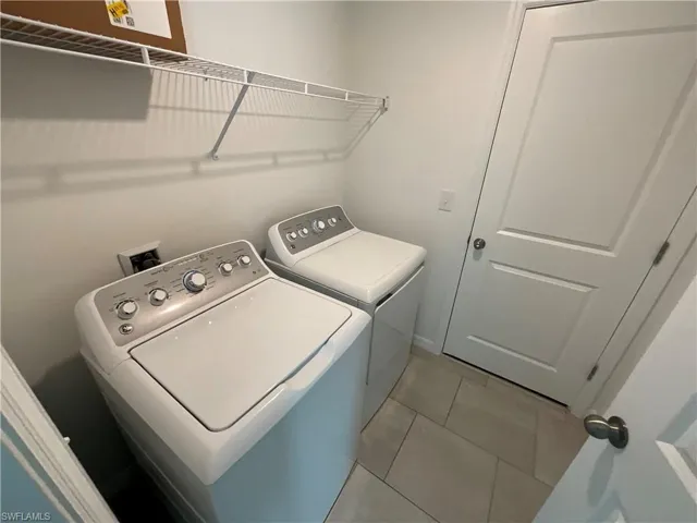 3905  Treasure Oak  WAY, Fort Myers, FL 33905