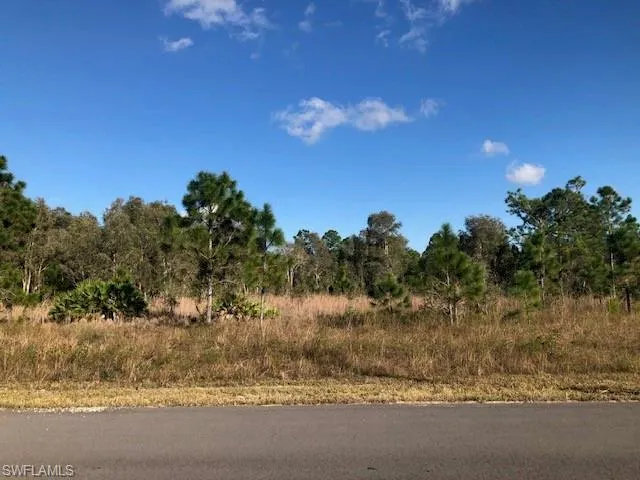 857  Bancroft  AVE, Lehigh Acres, FL 33974