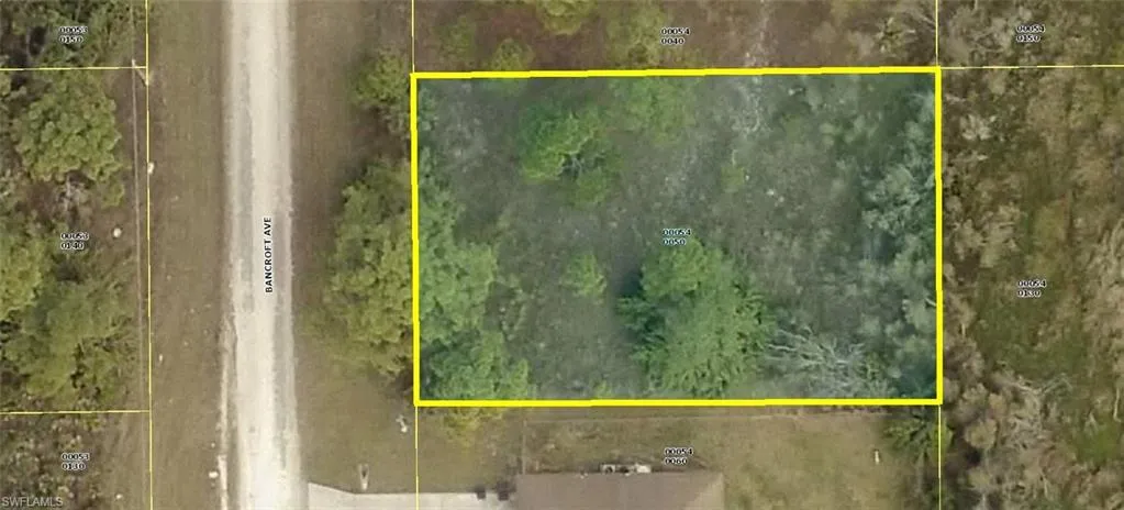 857  Bancroft  AVE, Lehigh Acres, FL 33974
