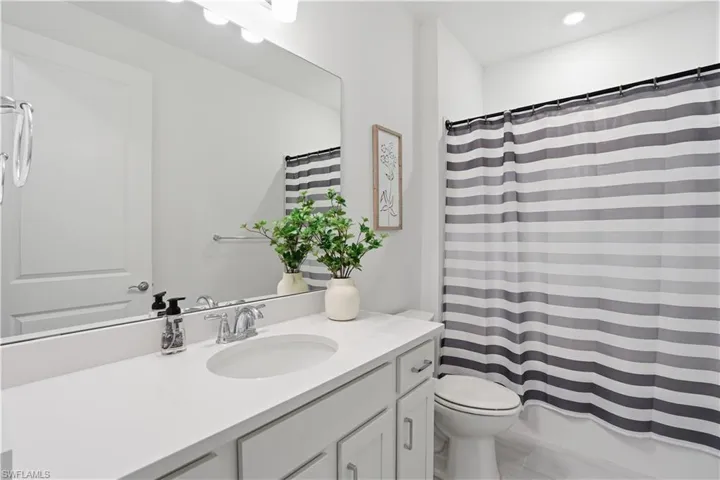 1879 Sierra Ct, Naples, Florida 34120