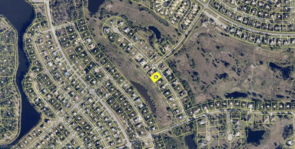 684 Mirror Lakes CT, LEHIGH ACRES FL 33974