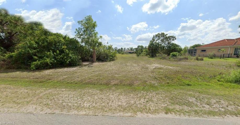 684 Mirror Lakes CT, LEHIGH ACRES FL 33974