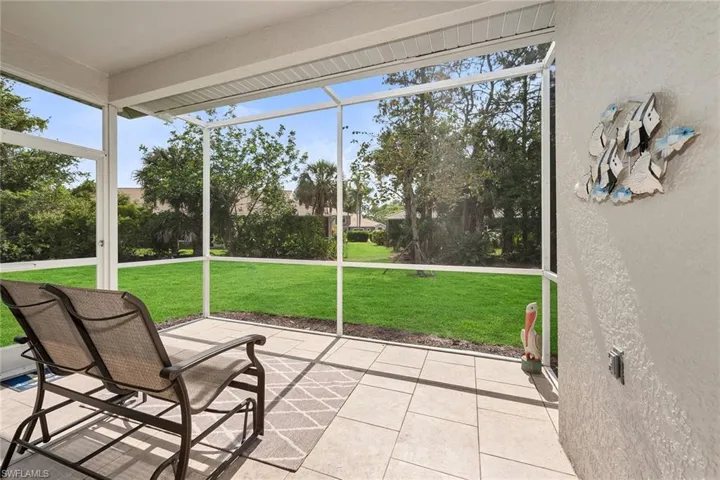 7805  Woodbrook  CIR, Naples, FL 34104