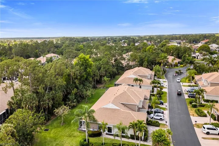 7805  Woodbrook  CIR, Naples, FL 34104