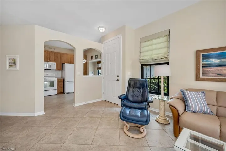 7805  Woodbrook  CIR, Naples, FL 34104