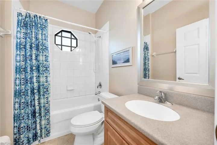 7805  Woodbrook  CIR, Naples, FL 34104