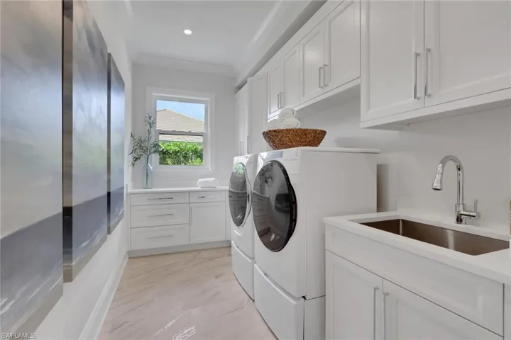 1331 Little Blue Heron Ct, Naples, Florida 34108