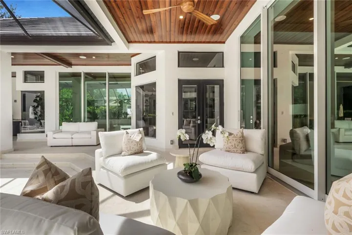 1331 Little Blue Heron Ct, Naples, Florida 34108