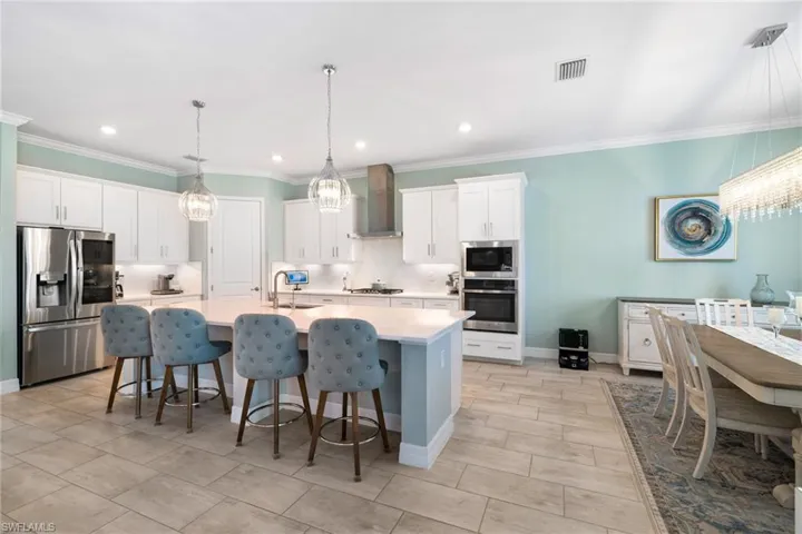 13696 Blue Bay Cir, Fort Myers, Florida 33913