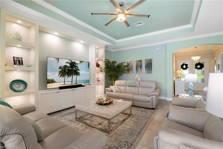 13696 Blue Bay Cir, Fort Myers, Florida 33913