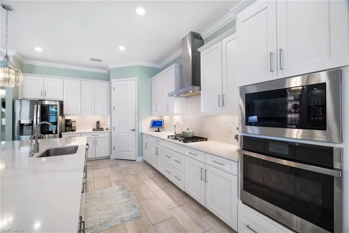 13696 Blue Bay Cir, Fort Myers, Florida 33913