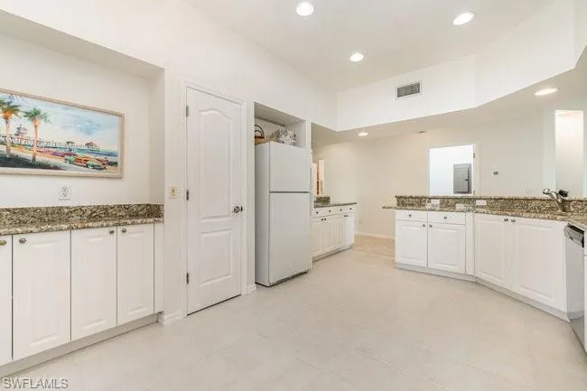 Private Pantry!