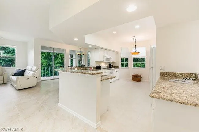 Spacious Kitchen!