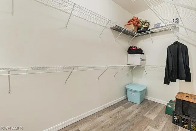 Spacious Master Walk-in Closet!