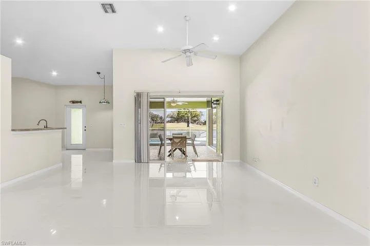 1503 Nw 29th Pl, Cape Coral, Florida 33993