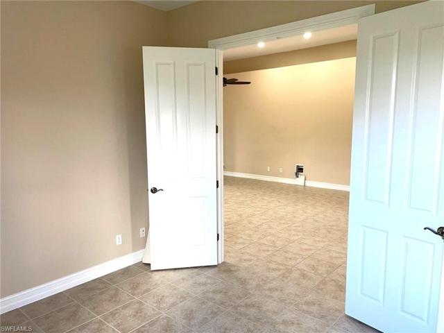 OFFICE OR BEDROOM