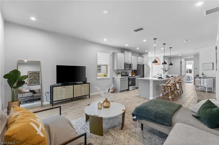 4671 Arboretum Cir 104, Naples, Florida 34112