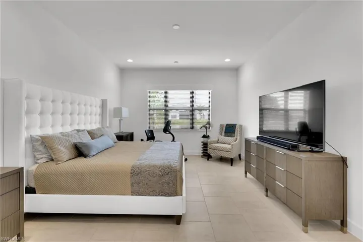20337 Fair Oak Ln, Estero, Florida 33928