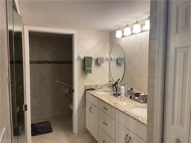 5765 Trailwinds DR # 114, FORT MYERS FL 33907