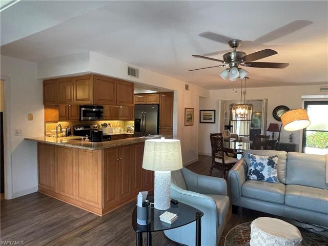 5765 Trailwinds DR # 114, FORT MYERS FL 33907