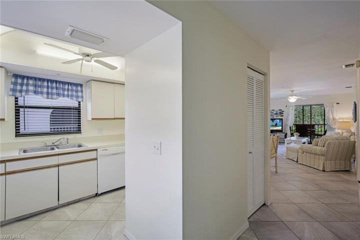 10151 Maddox LN # 201, BONITA SPRINGS FL 34135