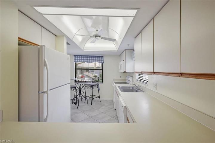 10151 Maddox LN # 201, BONITA SPRINGS FL 34135