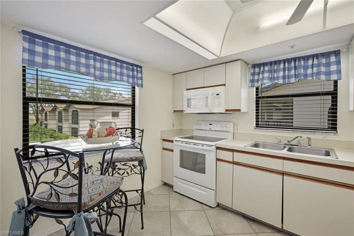 10151 Maddox LN # 201, BONITA SPRINGS FL 34135