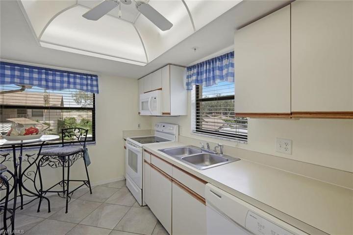 10151 Maddox LN # 201, BONITA SPRINGS FL 34135