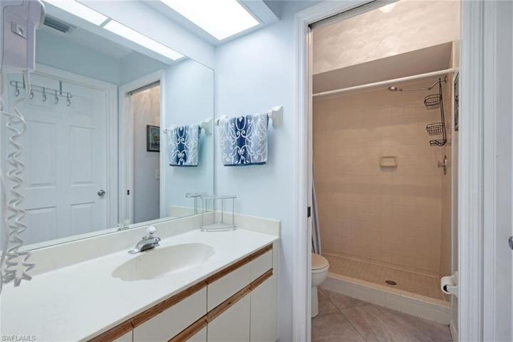 10151 Maddox LN # 201, BONITA SPRINGS FL 34135
