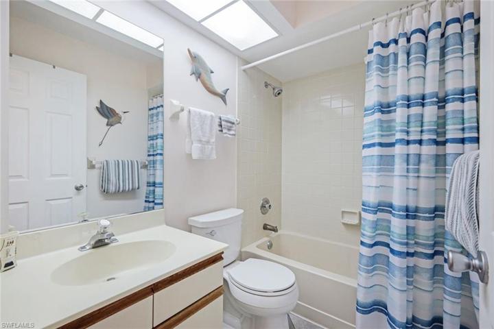 10151 Maddox LN # 201, BONITA SPRINGS FL 34135