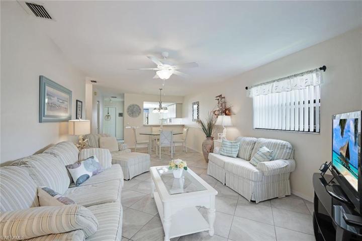 10151 Maddox LN # 201, BONITA SPRINGS FL 34135