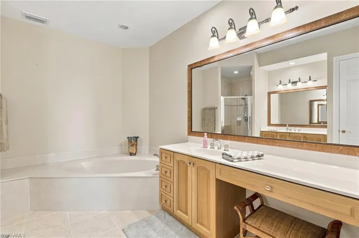 8951 Cherry Oaks Trl 101, Naples, Florida 34114