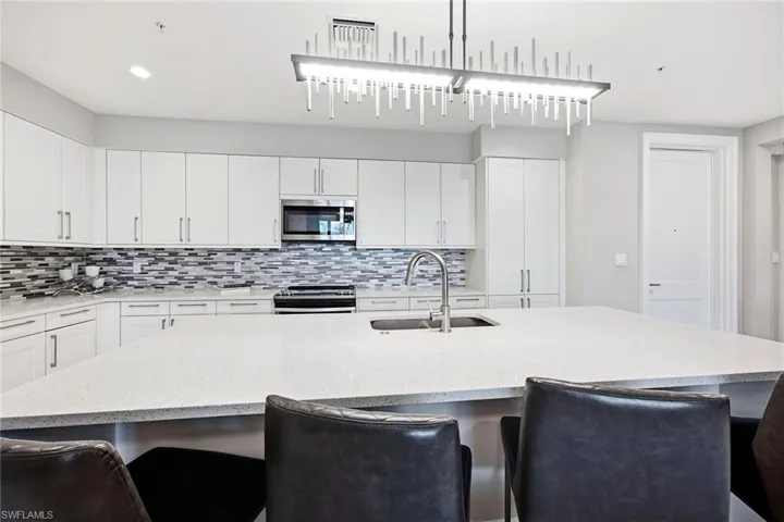 1111 Central Ave 205, Naples, Florida 34102