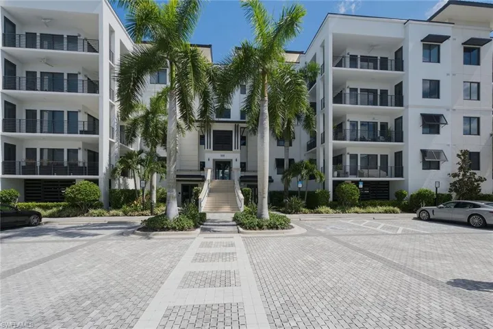 1111 Central Ave 205, Naples, Florida 34102