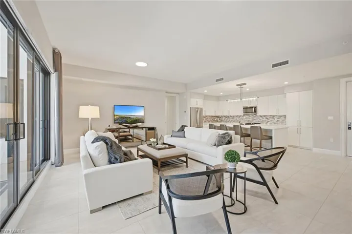 1111 Central Ave 205, Naples, Florida 34102