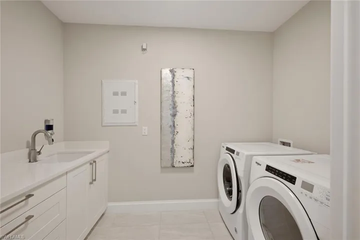 1111 Central Ave 205, Naples, Florida 34102