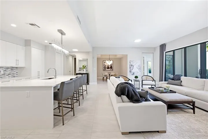 1111 Central Ave 205, Naples, Florida 34102