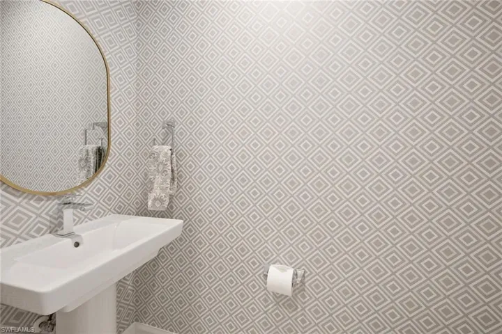 1111 Central Ave 205, Naples, Florida 34102