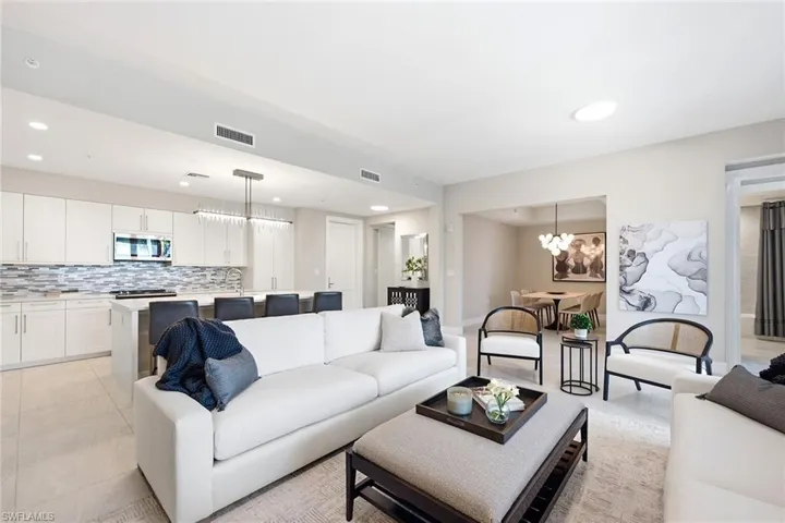 1111 Central Ave 205, Naples, Florida 34102