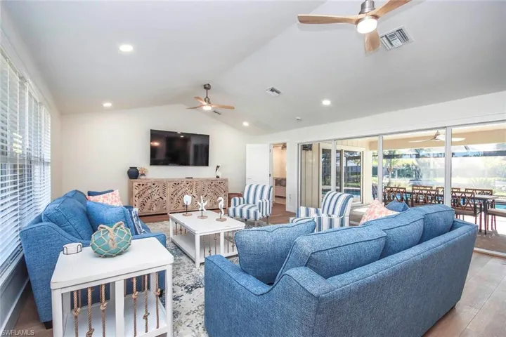 918 Kings Crown Dr, Sanibel, Florida 33957