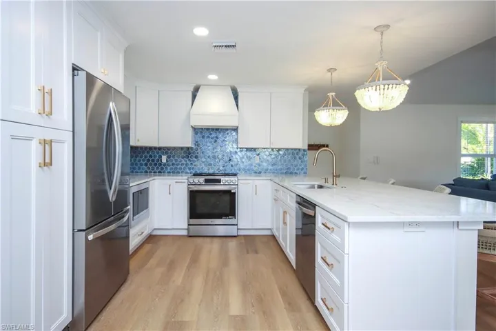 918 Kings Crown Dr, Sanibel, Florida 33957