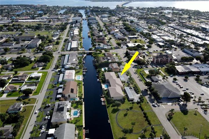 1017 SE 46th  LN, Cape Coral, FL 33904