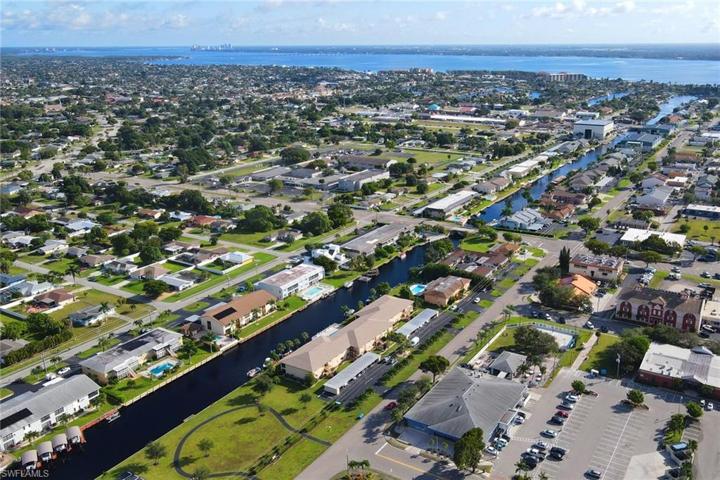 1017 SE 46th  LN, Cape Coral, FL 33904