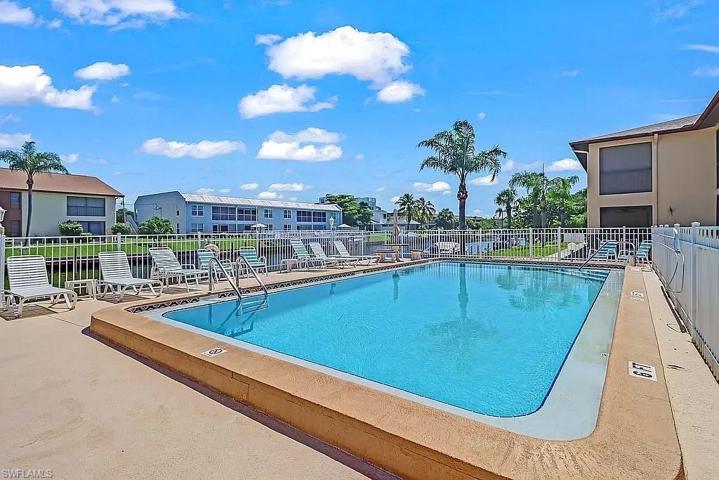 1017 SE 46th  LN, Cape Coral, FL 33904